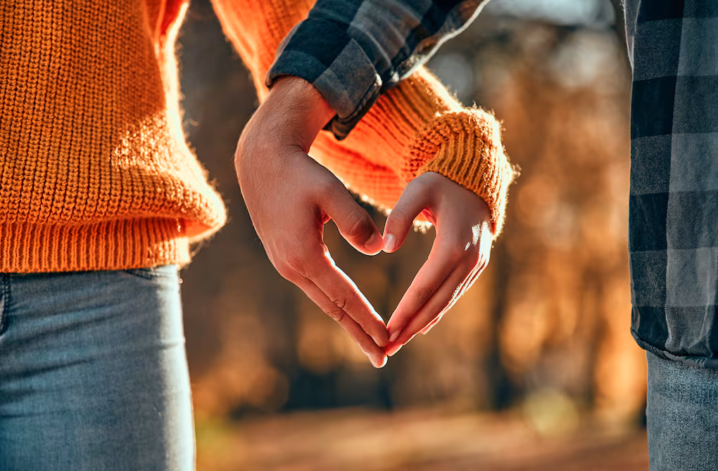 ¿Por qué es importante hablar con tu pareja cuando atraviesas una etapa de bajo deseo sexual?
