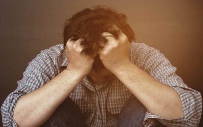 ¿Por qué sentimos culpa intensa cuando repetimos conductas que sabemos que no nos hacen bien?