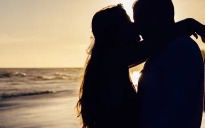 ¿Por qué algunos hombres buscan constantemente relaciones paralelas de pareja? Una mirada psicológica