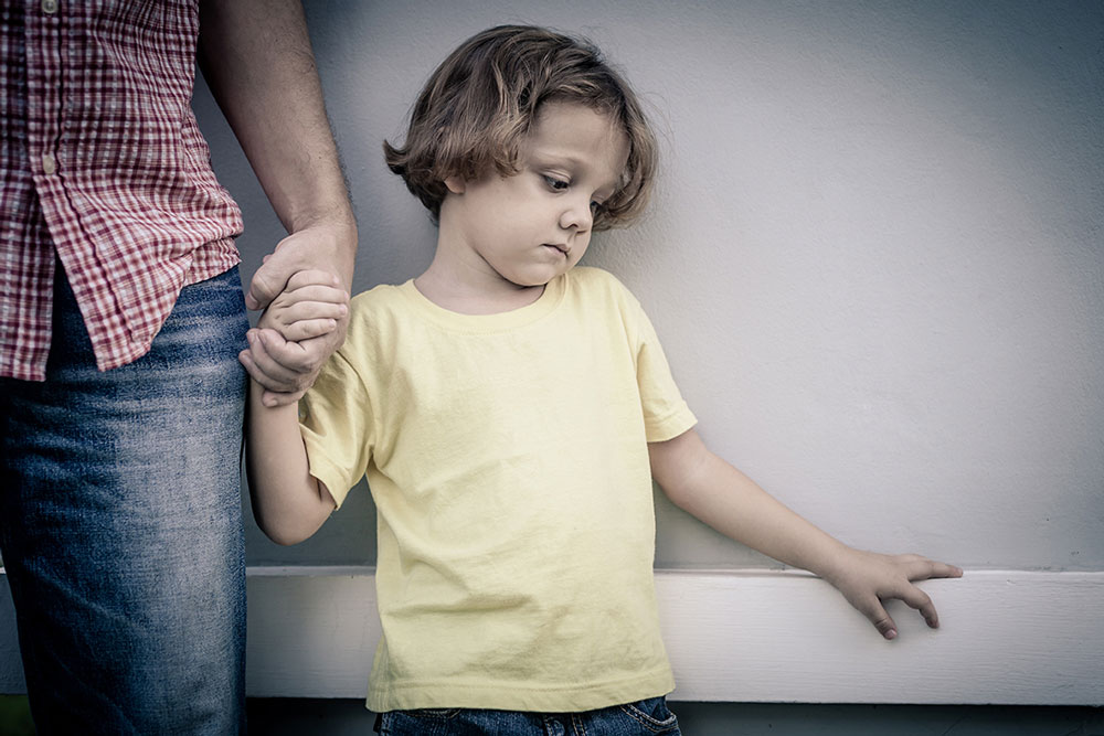 ¿Estoy obligado a perdonar a mi padre si fue un mal padre? Una reflexión psicológica desde la adultez