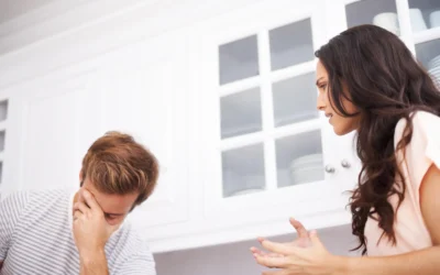 ¿Es importante decirle a la persona con la que estoy saliendo que tengo problemas con el consumo de sustancias?